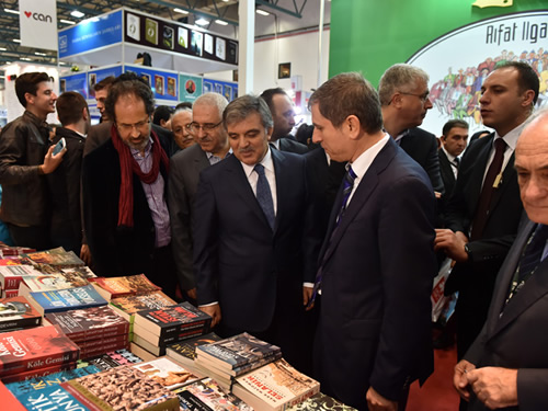 11. Cumhurbaşkanı Abdullah Gül, İstanbul Uluslararası Kitap Fuarı'nı Ziyaret Etti